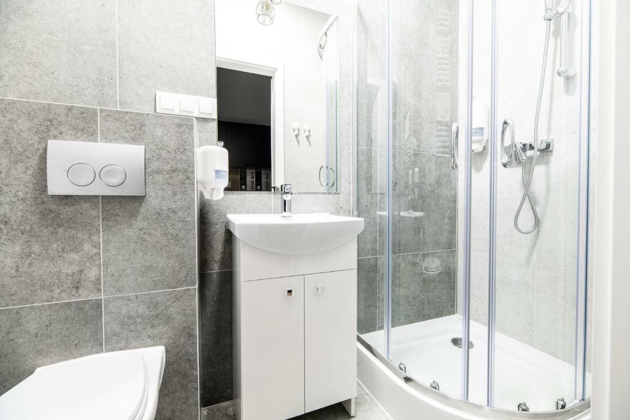 Lubomirskiego 23 Residence - Great Location, 10 Min To Main Square By Foot, Right Next To Main Rail And Bus Station Красков Екстериор снимка